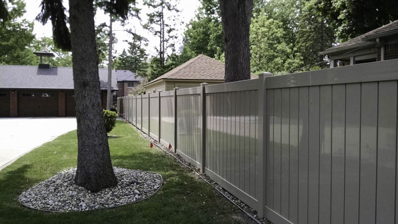 Mustang-Fence-Composite-Fence