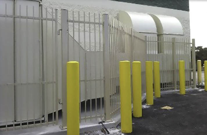 Hernandez-Fence-Co.-of-Orlando-Inc.-steel-fence