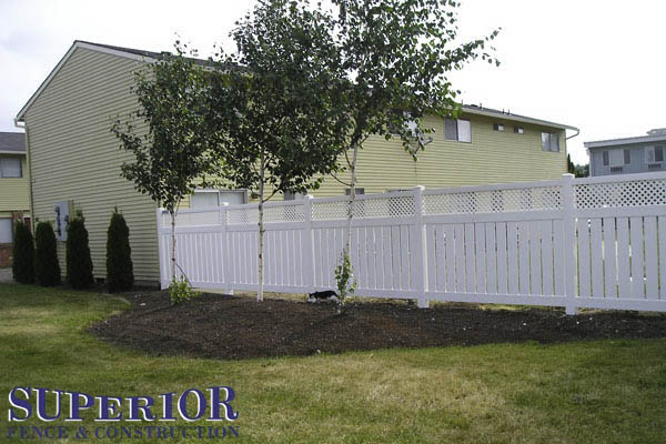 Superior-Fence-&-Construction -Inc.-Vinyl Fence