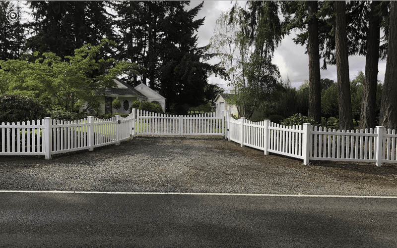 F&W Fence Co. Inc.-Picket Fence