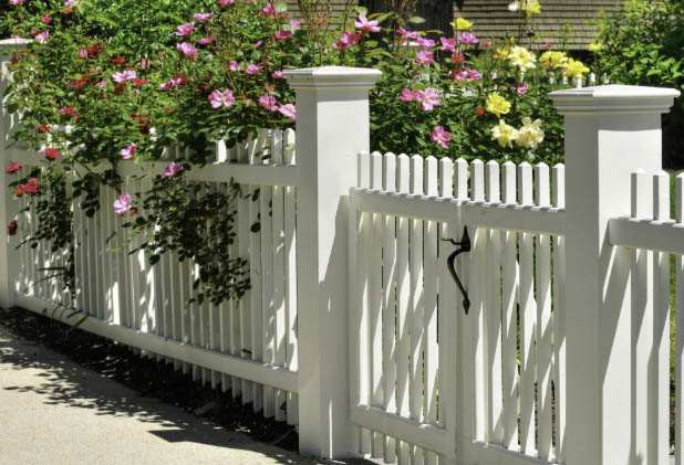 Hi-T-Fence-Systems-Picket Fence