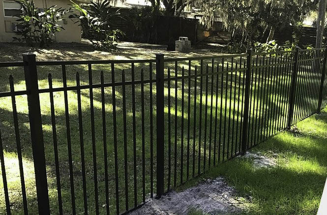 Licht-Corporation-steel-fence