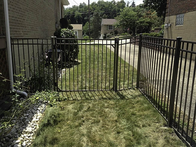 Four-Corners-Fence-Company-Iron Fence