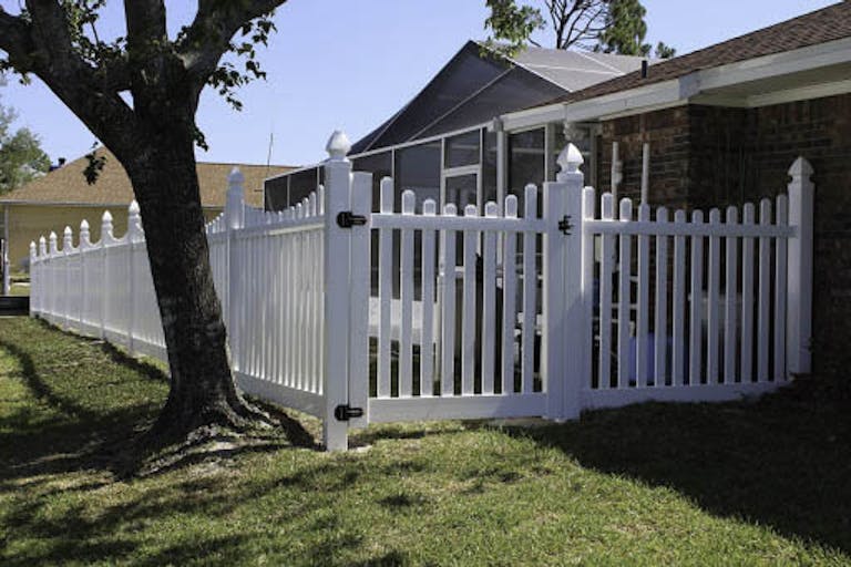 Mr. Fence Florida Wooden Fence