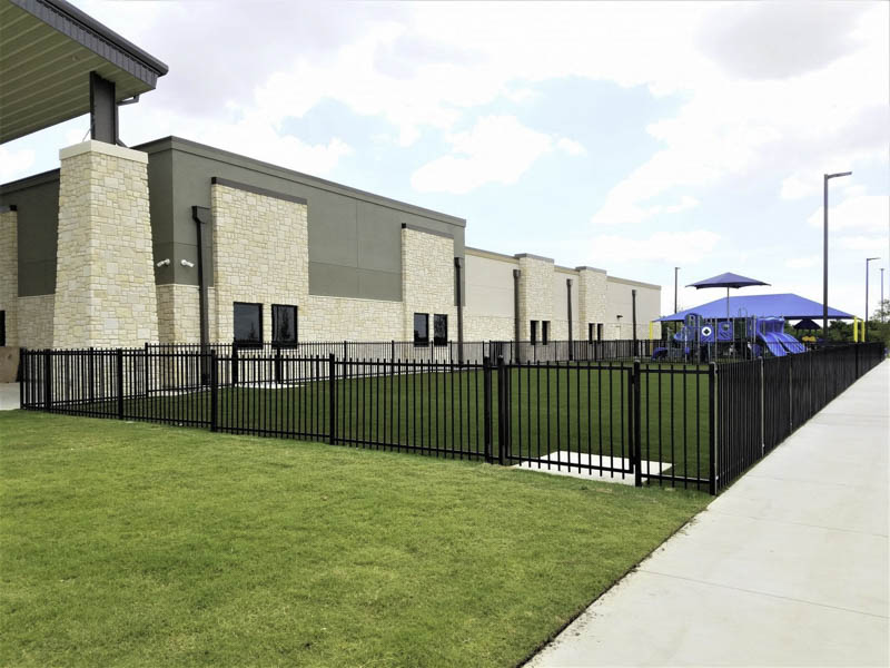 Green-&-Son-Builders-Steel-Fence