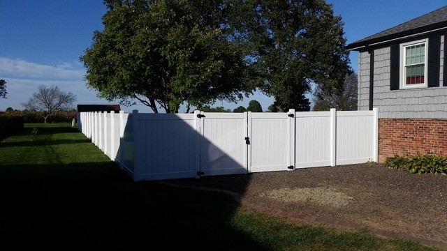 A 1 Fencing Inc. vinyl fence