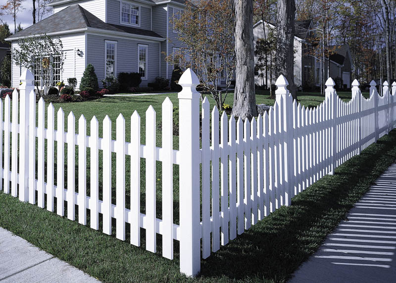American-Fence-Co.-(Oyster-Bay-Enterprises)-vinyl-fence