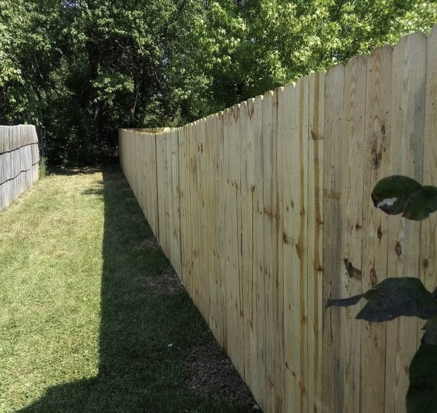 Wood-Link-Fence-Company-Inc.-Vinyl-Fence