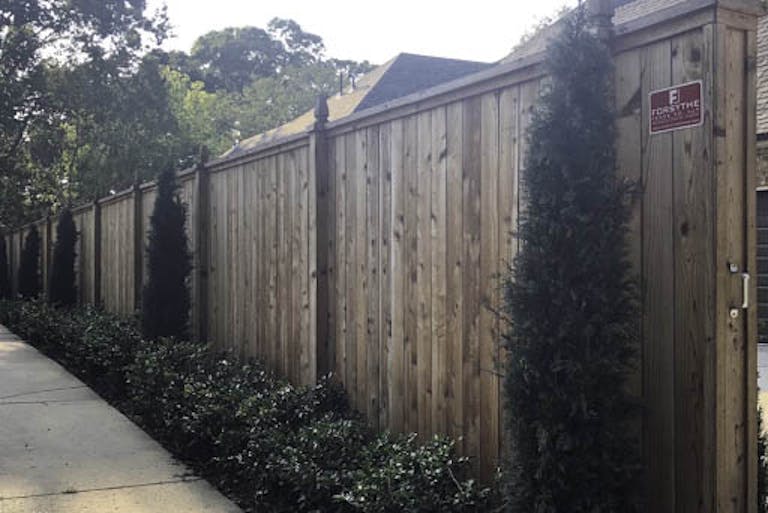 Forsythe-Fence-Co.-wooden-fence