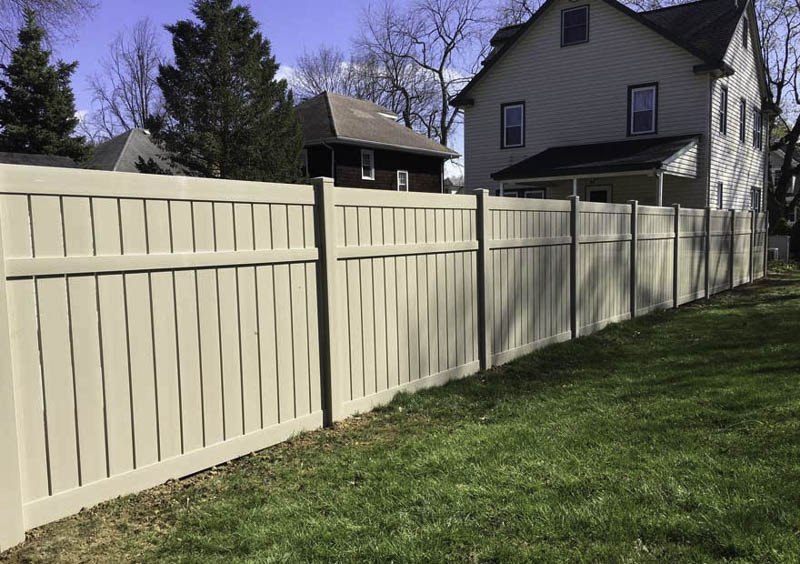 Apex Fence, Inc.-Vinyl Fence