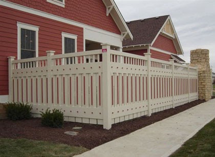 Hittle Construction Wooden Fence