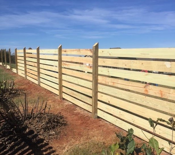 Southern-Renovation-Fence-wooden-fence