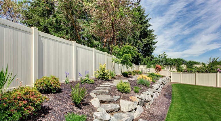 Amko  Fence  Company  vinyl  fence