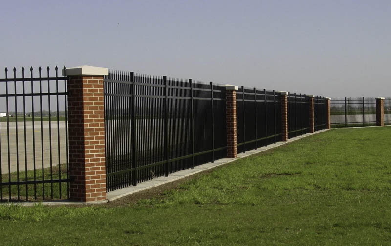 Michaels-Fence-&-Supply-Iron Fence