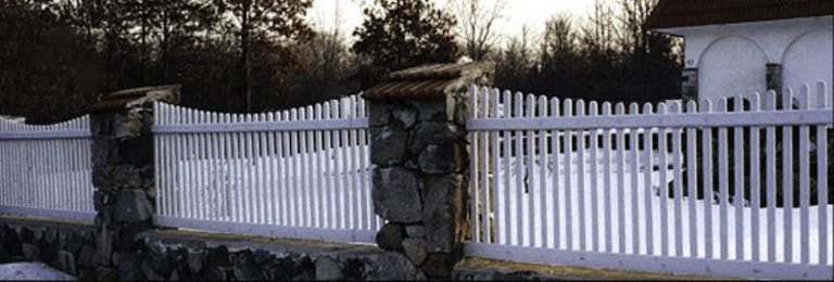 Tony's Fence Co. Wooden Fence