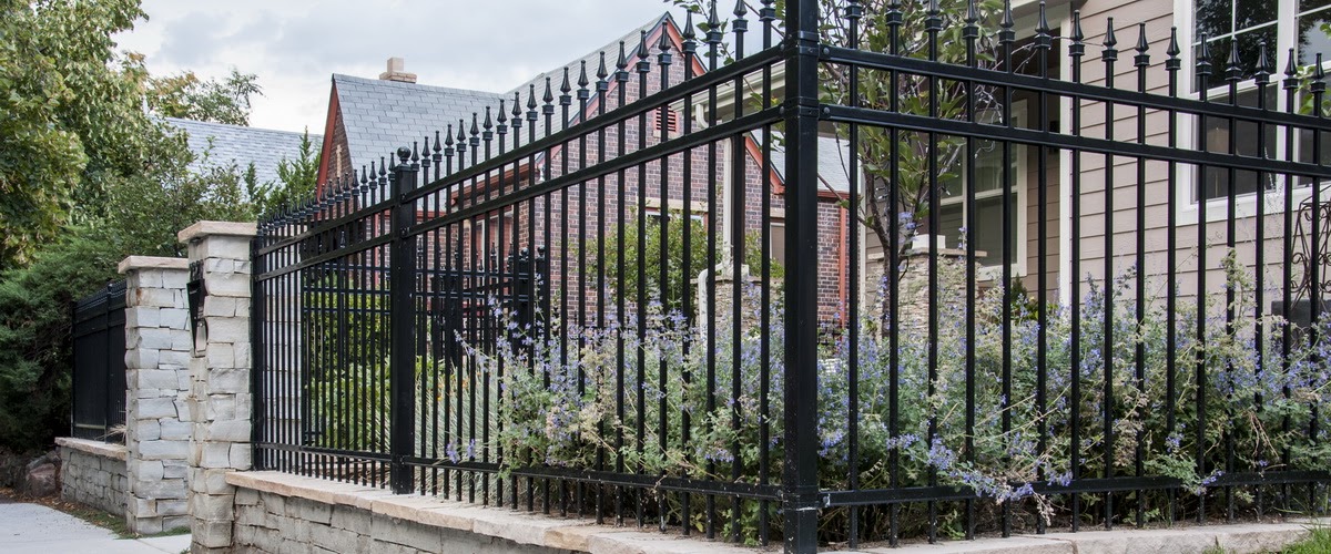 Highlands-Landscaping-Steel-Fence