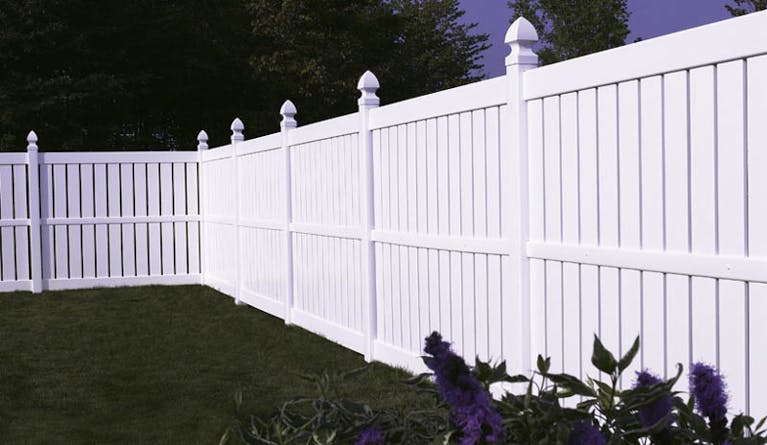 Discount-Fence-Co.-Inc.-composite-wall