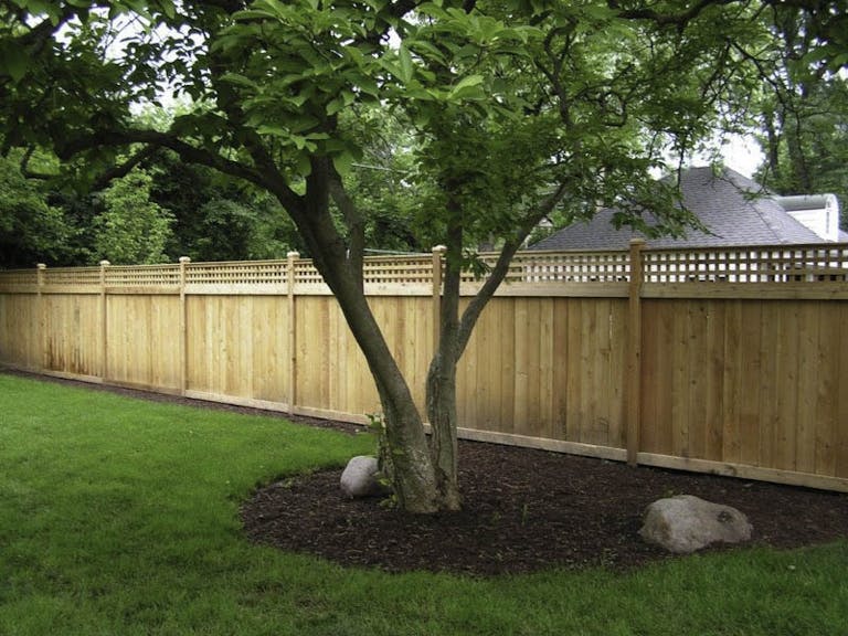 Northern-Illinois-Fence-Inc.-wooden-fence