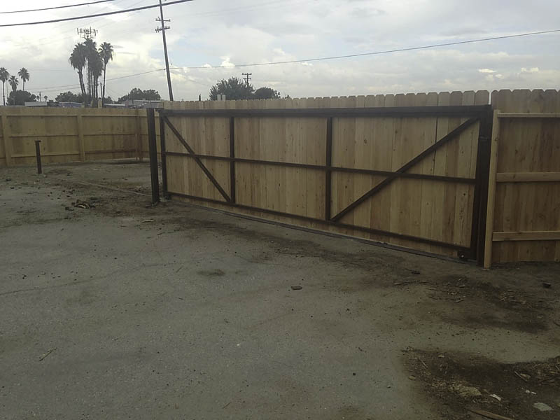 Mike’s Fencing Wooden Fence