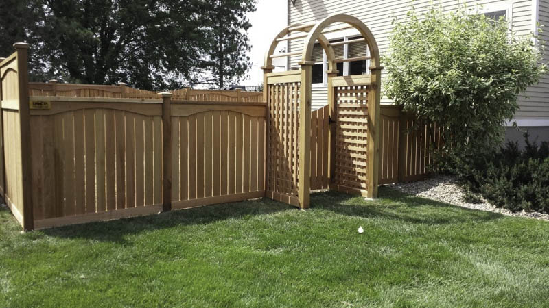 Dakota Unlimited Wooden Fence