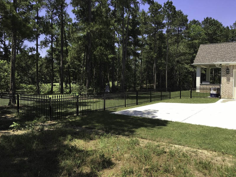 Buzz-County-Wide-Fence-Services-Iron Fence
