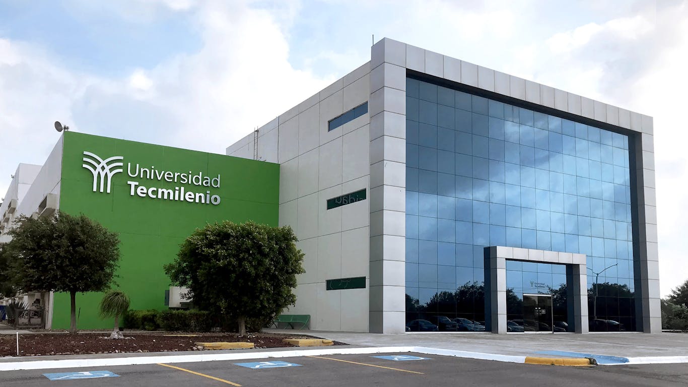 Universidad Tecmilenio Building