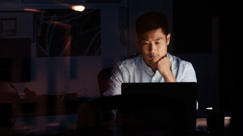 Blog header for employee flight risk article