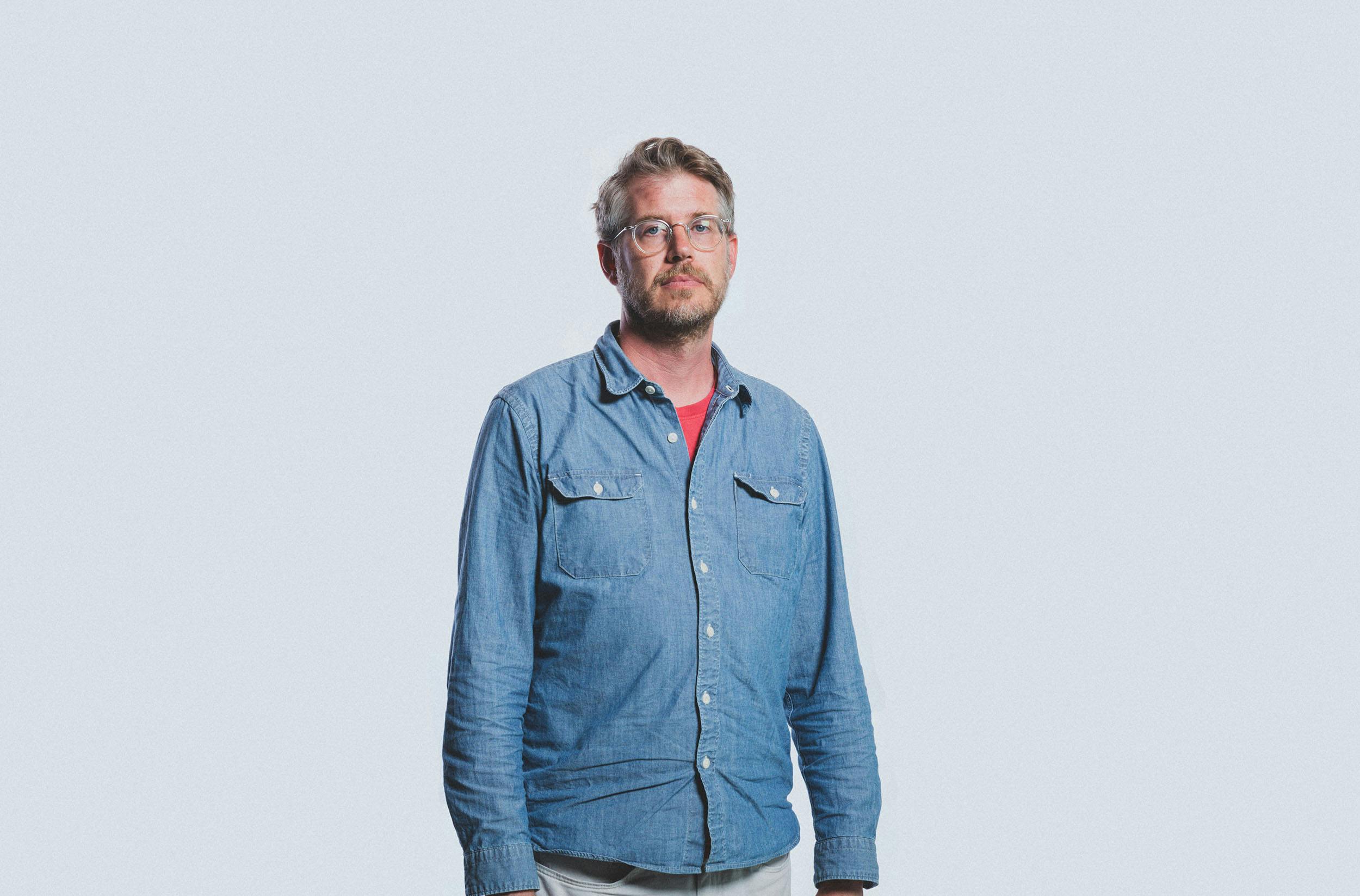 A headshot of Dan Schechter