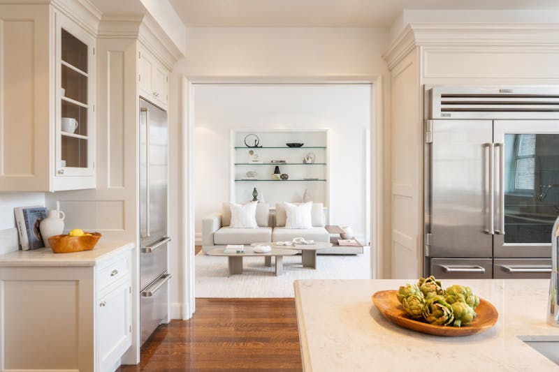 IMG-Interior-Marketing-Group-New-York-Luxury-Staging-Case-Study-135-E-79th-St-Kitchen
