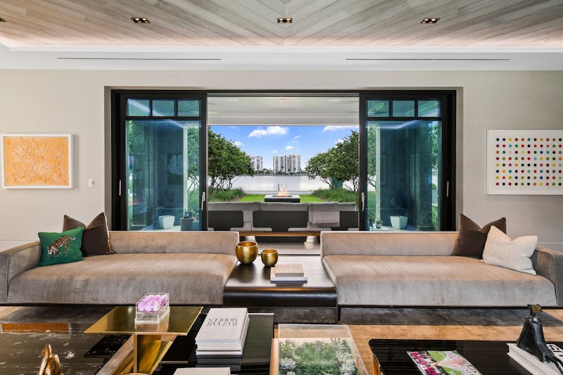 IMG-Interior-Marketing-Group-New-York-Luxury-Staging-Case-Study-520-Island-Drive-Living-Room