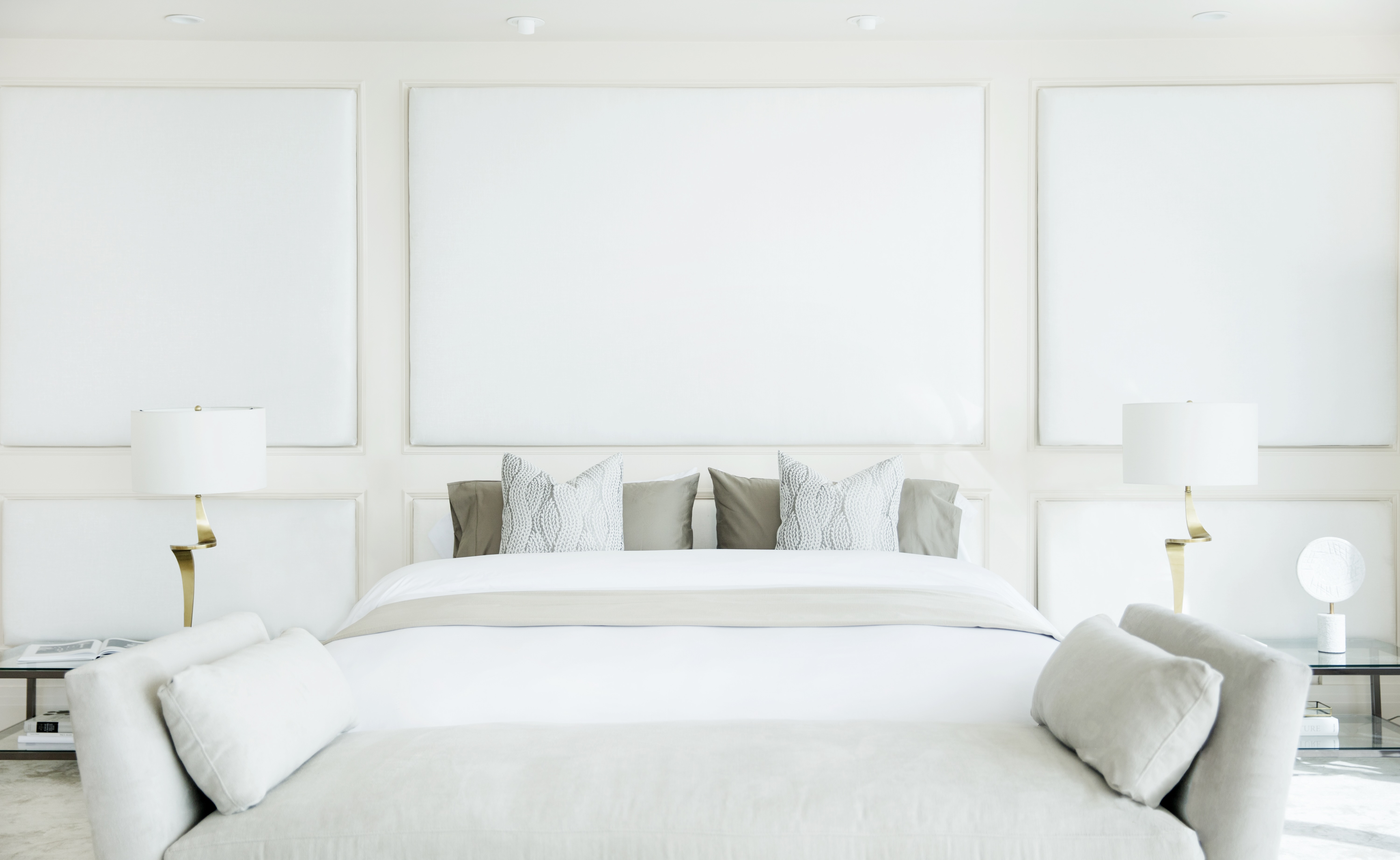 IMG-Interior-Marketing-Group-New-York-Luxury-Staging-Case-Study-100-S-Pointe-Dr-Bedroom