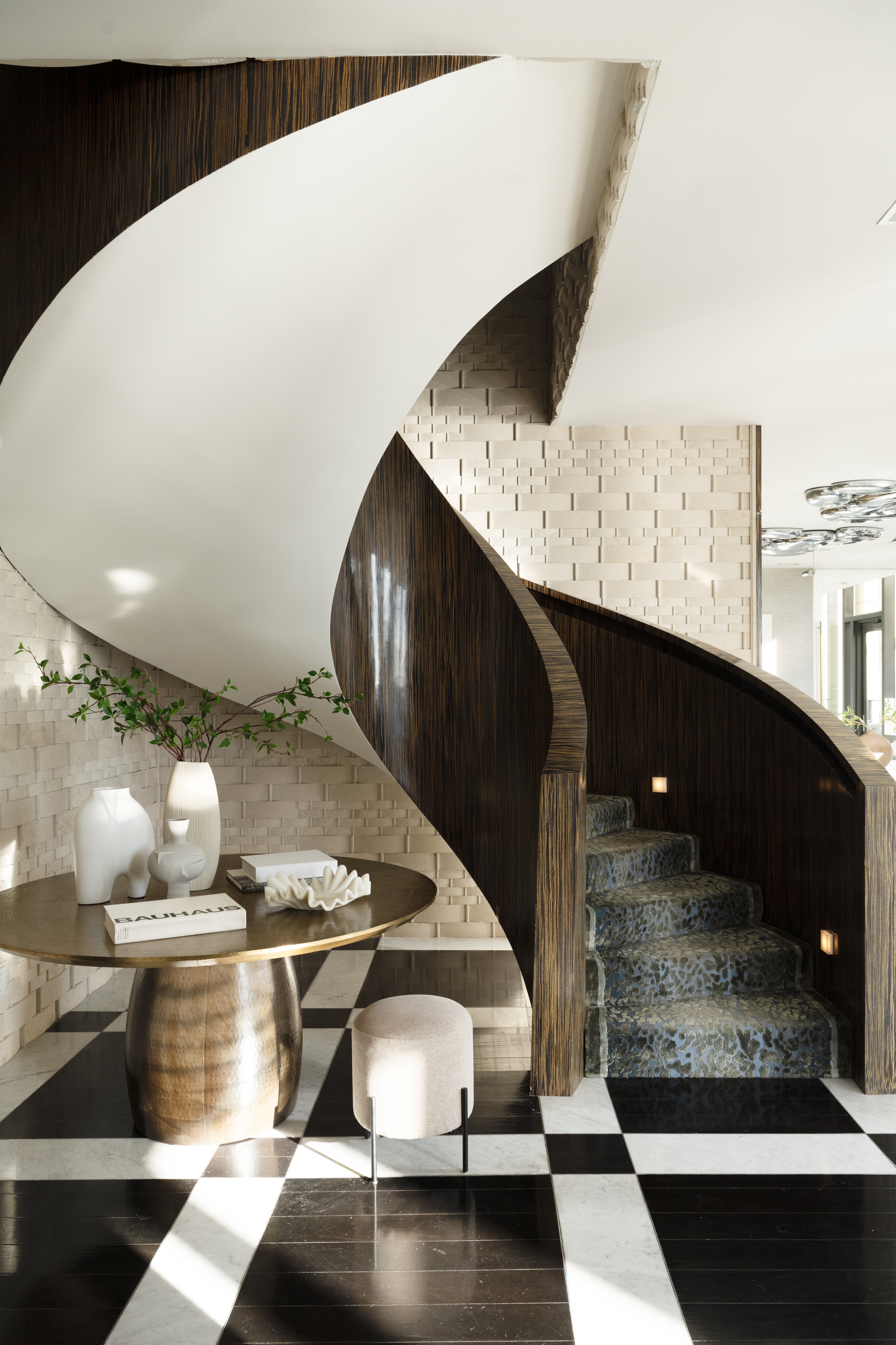 IMG-Interior-Marketing-Group-New-York-PR-Marketing-Launchpad-Case-Study-101-Warren-St-Staircase