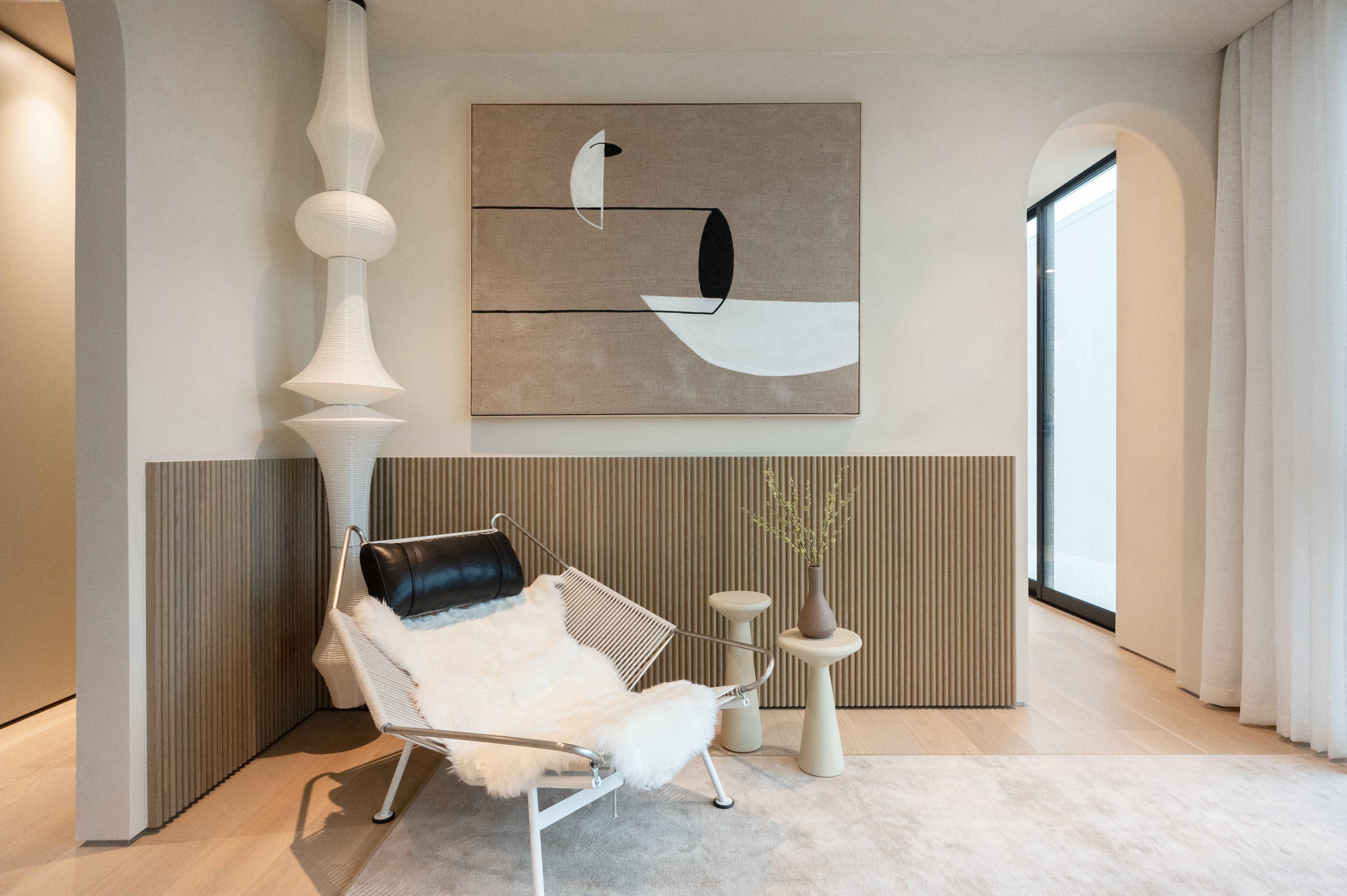 IMG-Interior-Marketing-Group-New-York-PR-Marketing-Launchpad-Case-Study-4354-Michigan-Ave-Miami-Corner-Chair