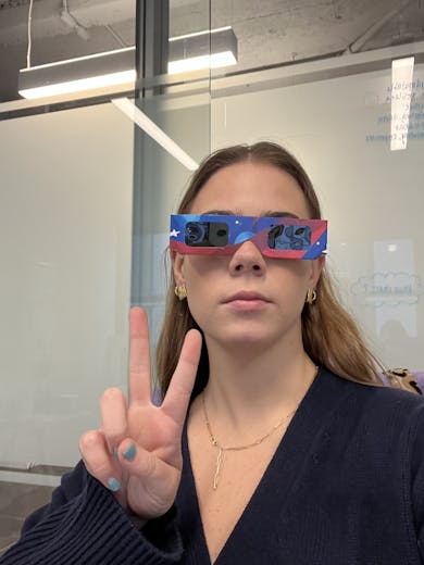 IMG-Interior-Marketing-Group-New-York-Careers-Woman-In-Glasses