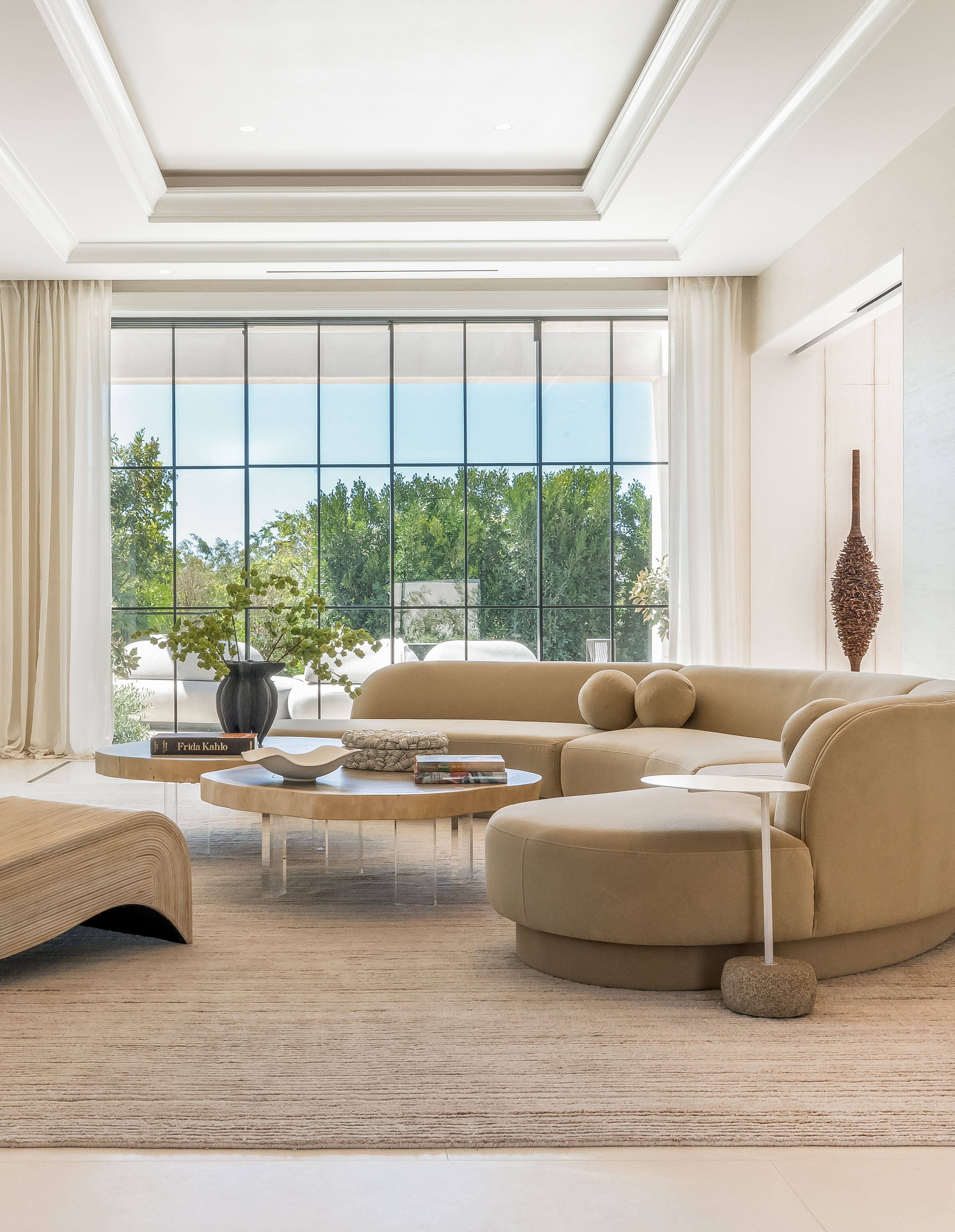 IMG-Interior-Marketing-Group-721-N-Bonhill-Rd_8020-Living-Room