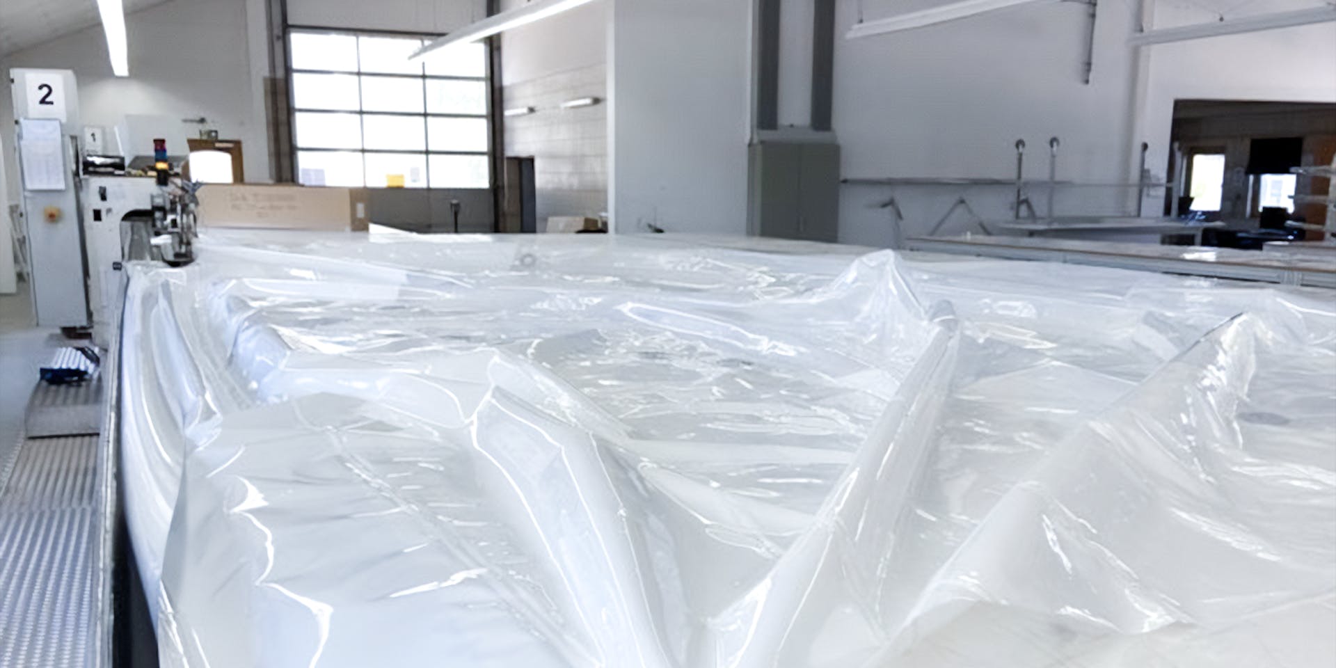 The inflatable membrane also functions as an impermeable air and vapor barrier with thermal insulation