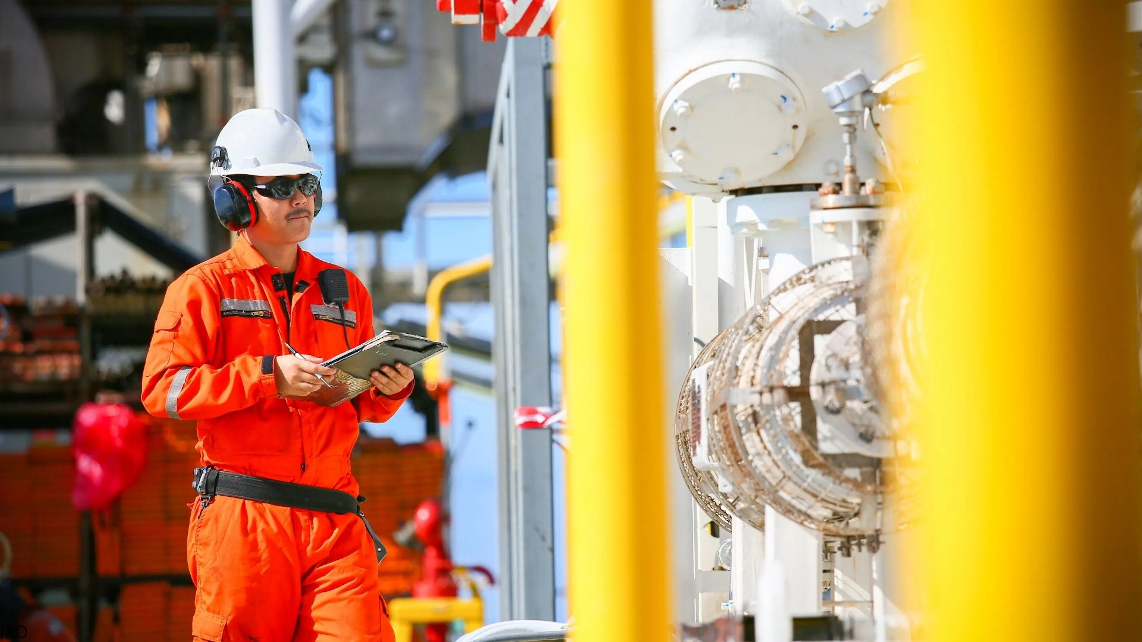 AI Predictive Maintenance for Oil & Gas Fracking | InXiteOut