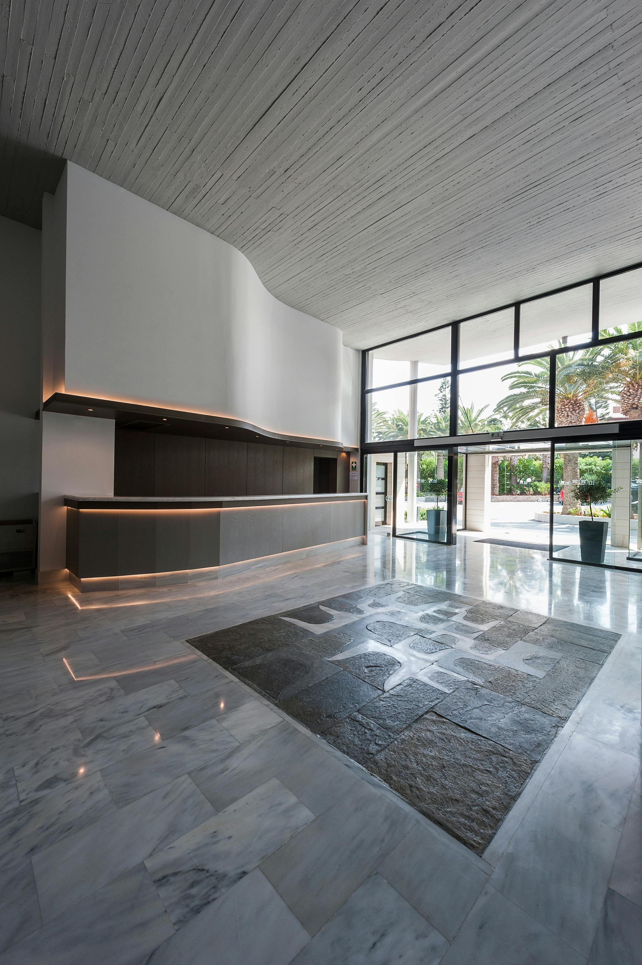 Iti Aks Minoa Palace Hotel in Heraklion, Crete by 3SK Stylianidis Architects No3