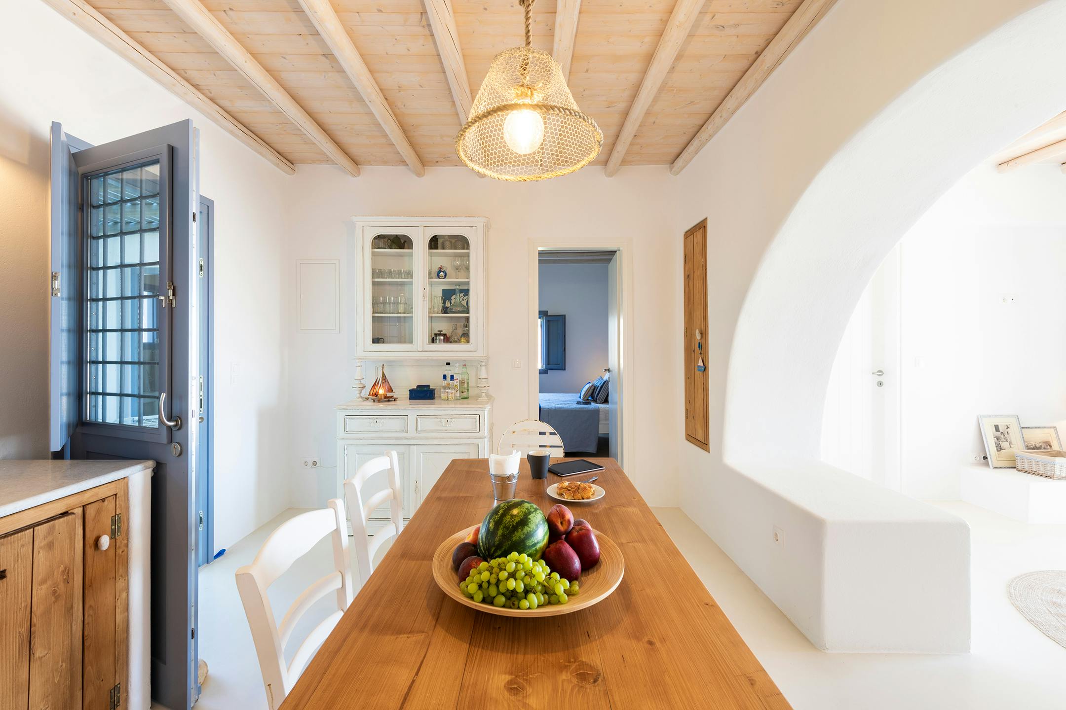 On the Beach, Summer House in Paros Renovated & Redesigned by Kavallis Giorgos, Kalligrammon No7