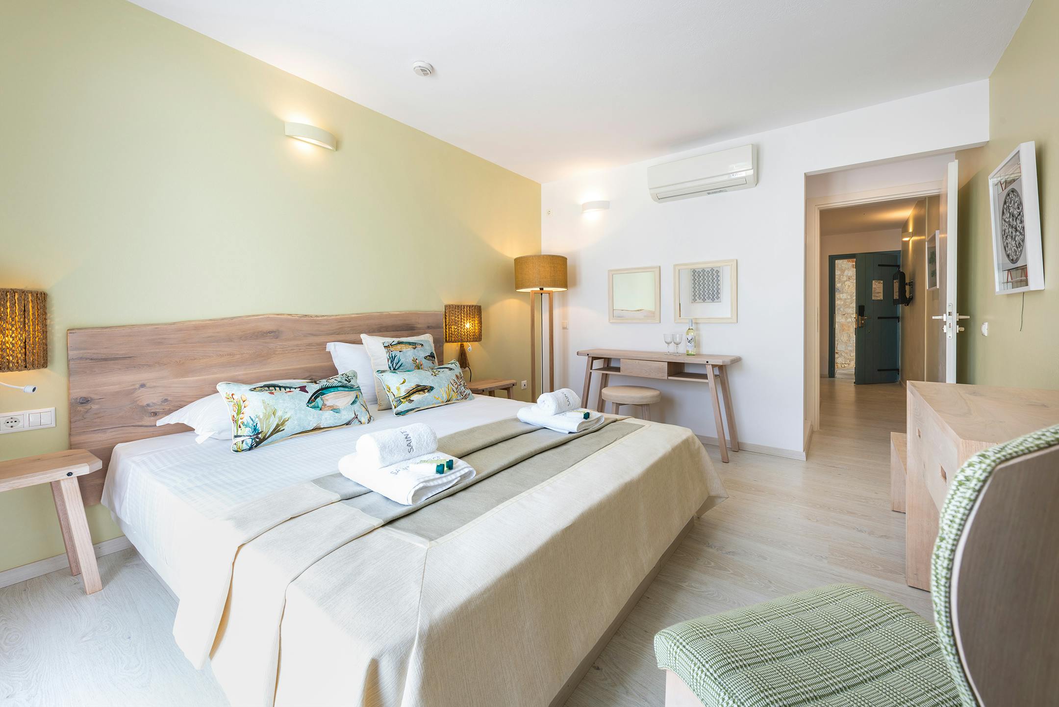 Saint George Hotel in New Golden Beach, Paros No2