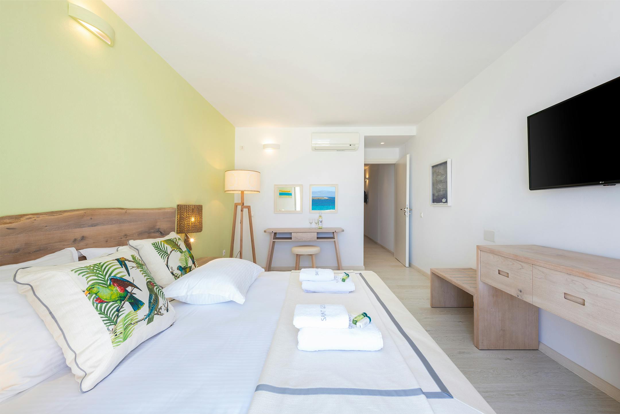 Saint George Hotel in New Golden Beach, Paros No13