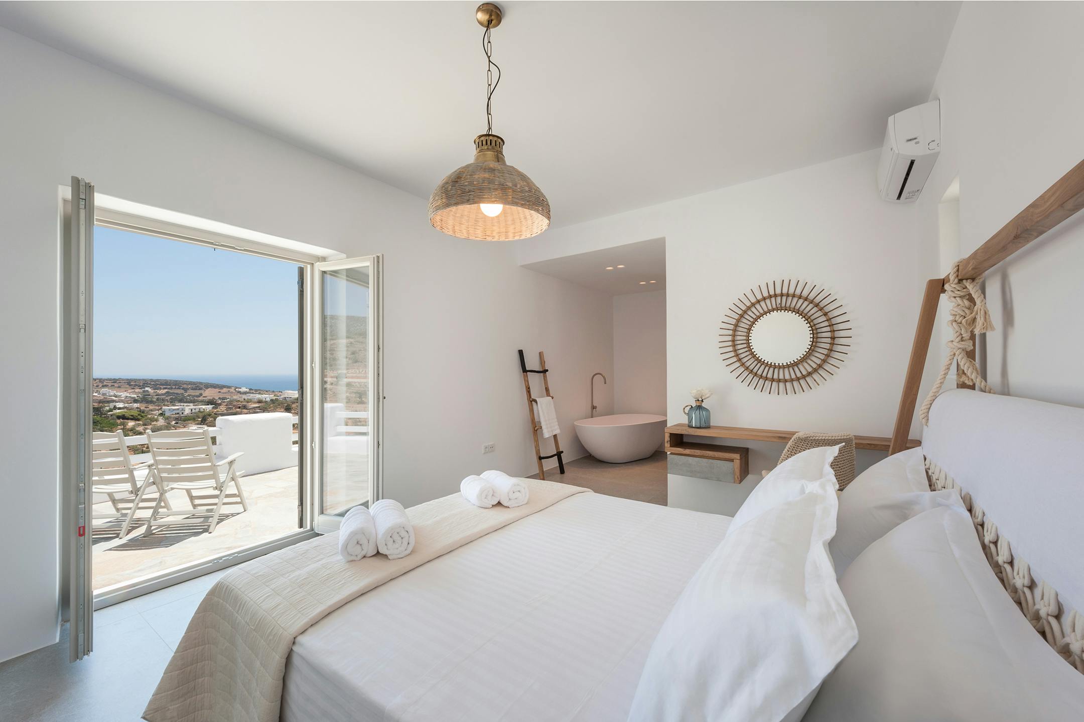 Niriides Luxury Villas in Angeria, Paros No9