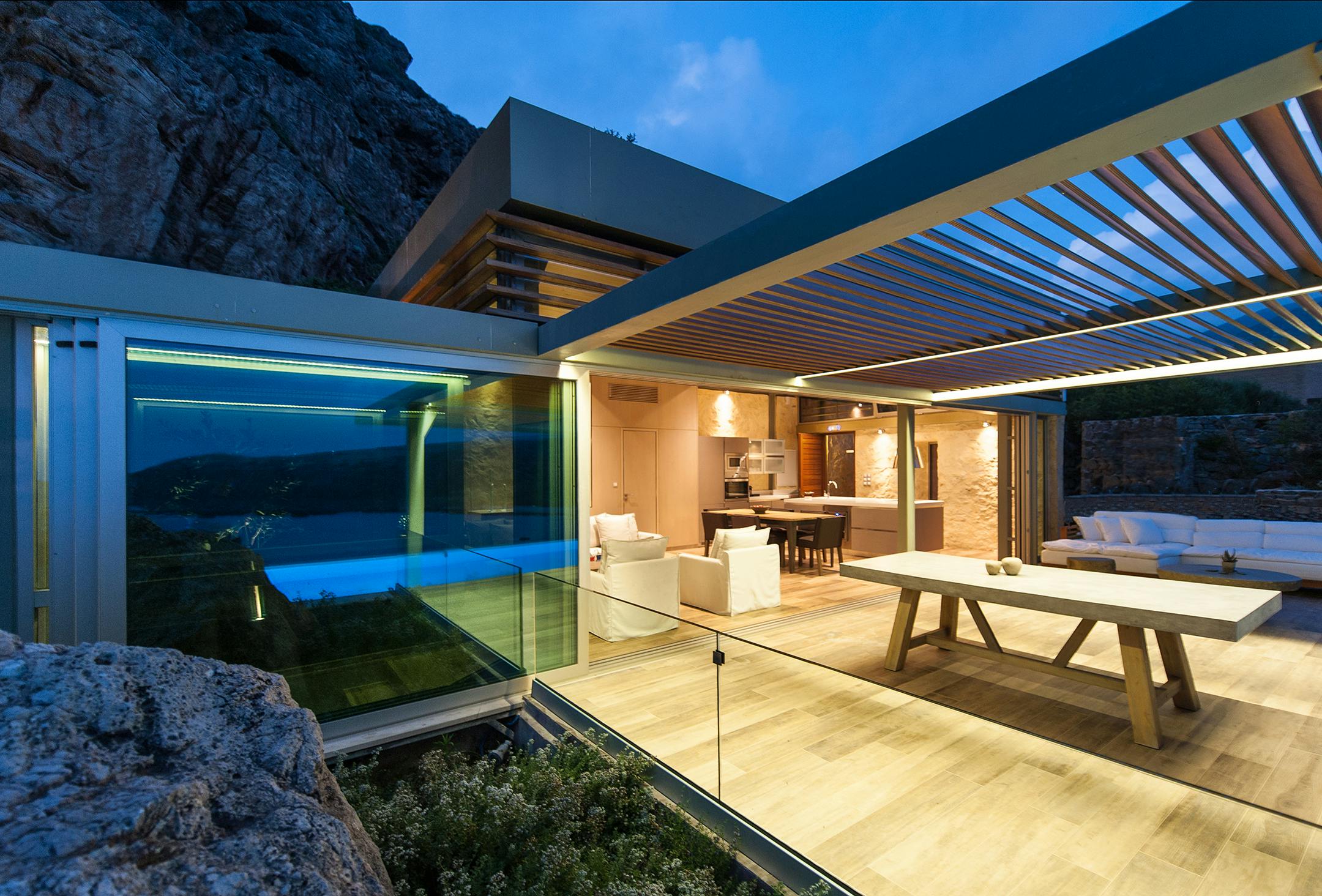 Vacation House on the West Coast of Crete by A&G Varoudakis Architects No21