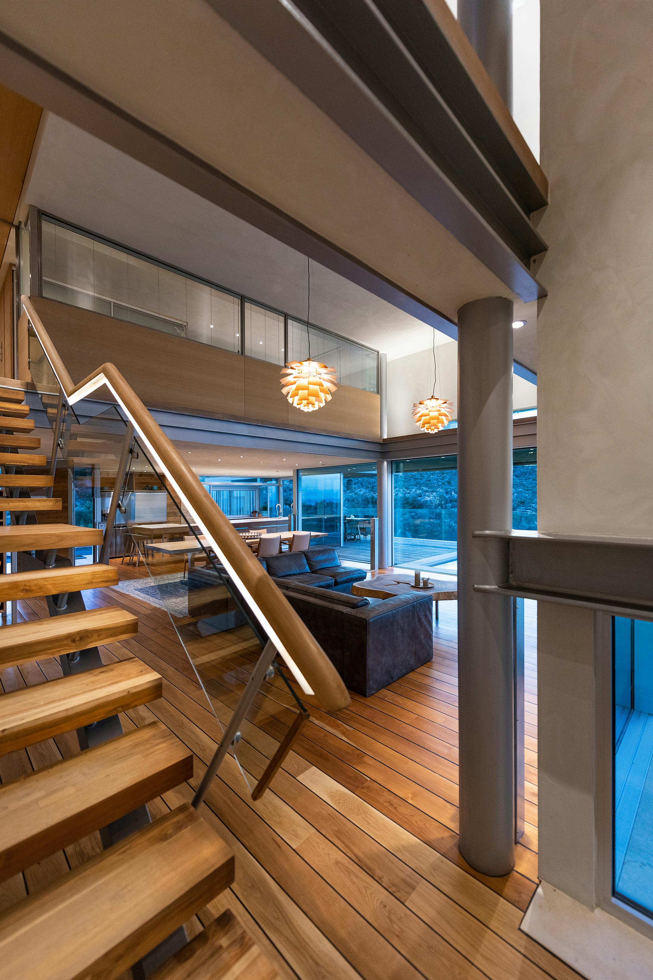 Family House at Akrotiri of Chania, Crete by A&G Varoudakis Architects No12