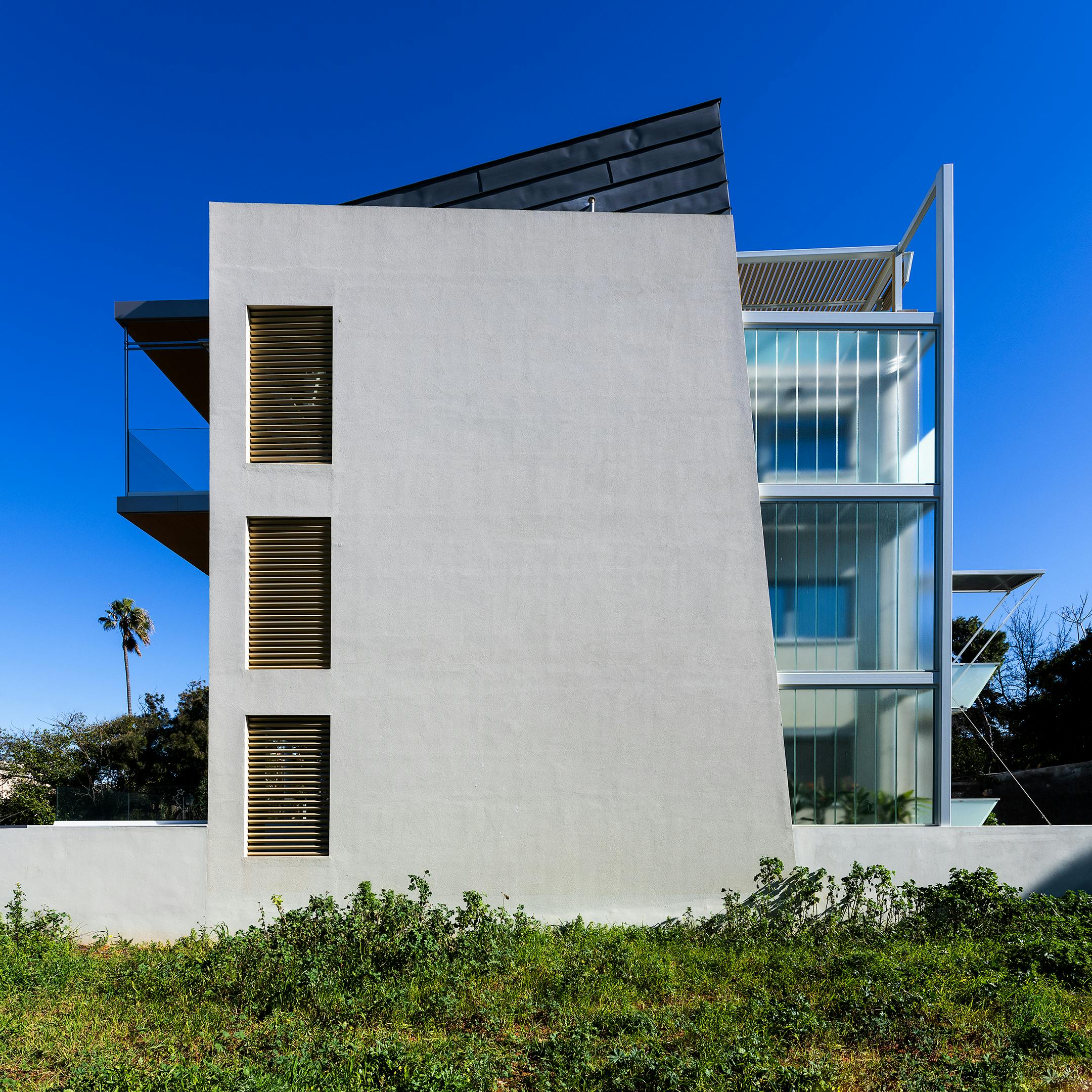 Double Dwelling at Chania, Crete by A&G Varoudakis Architects No1