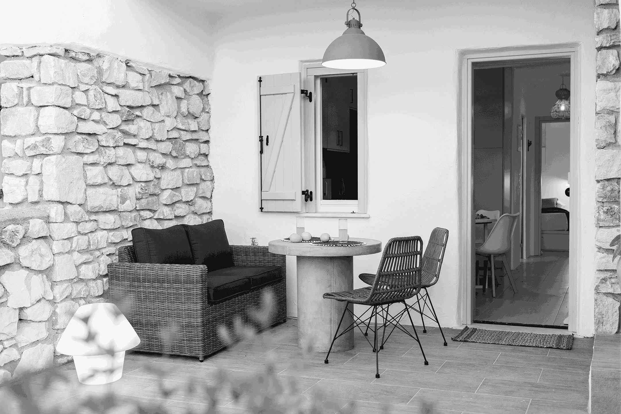 Chic Designed Apartment in Naousa, Paros Renovated & Redesigned by TWO's Architects No18