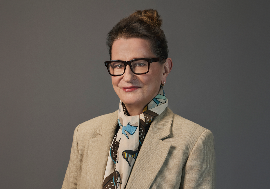 Angela Mackay