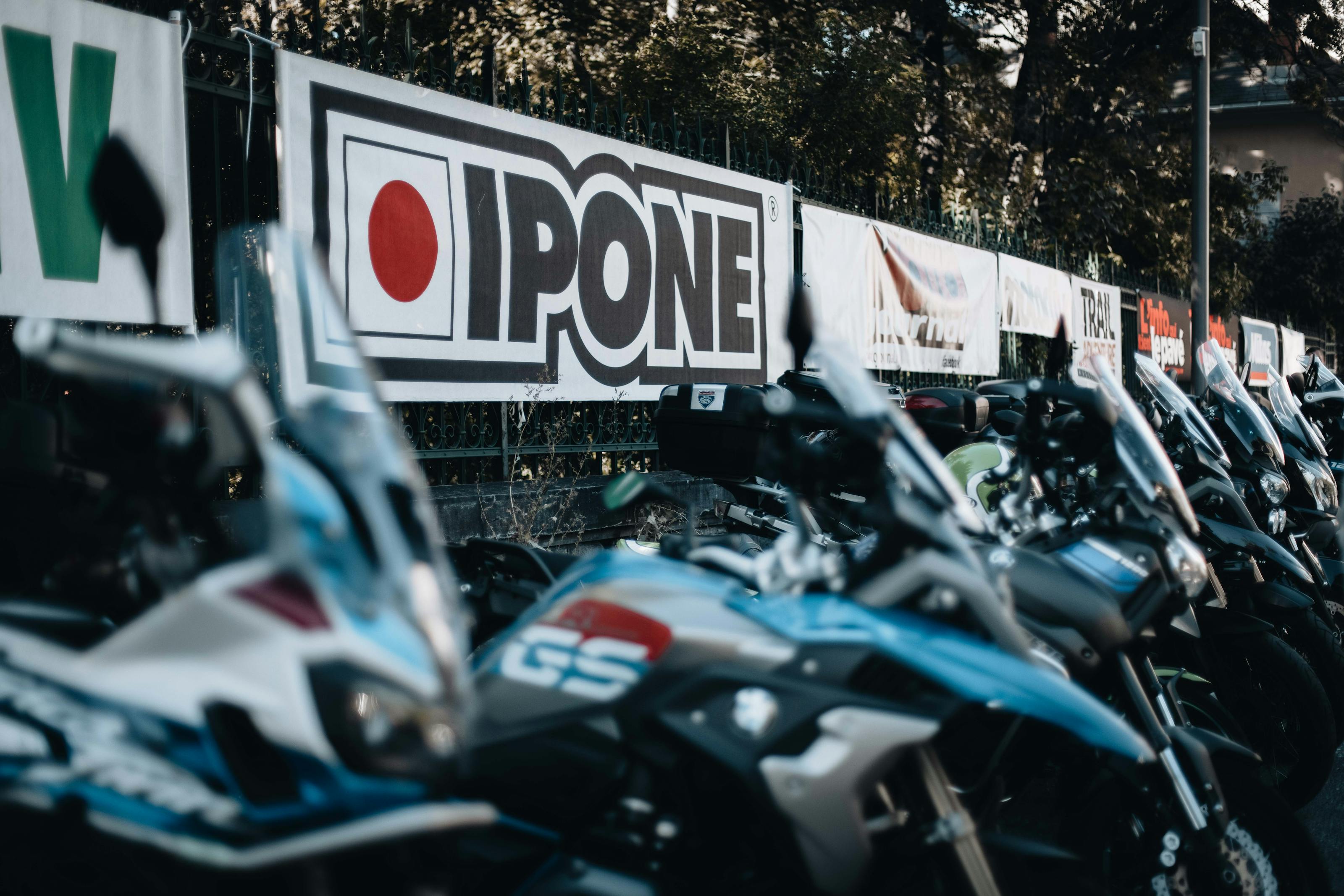 Stand Ipone Alpes Aventure Motofestival