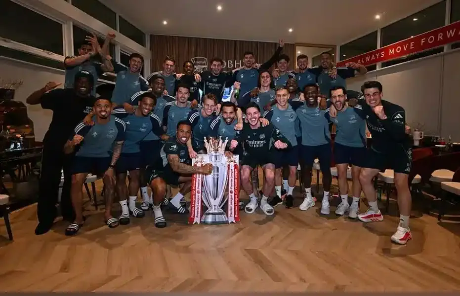 How Arsenal Celebrate First Premier League Title Win After 22-Year Wait ----  [Video]