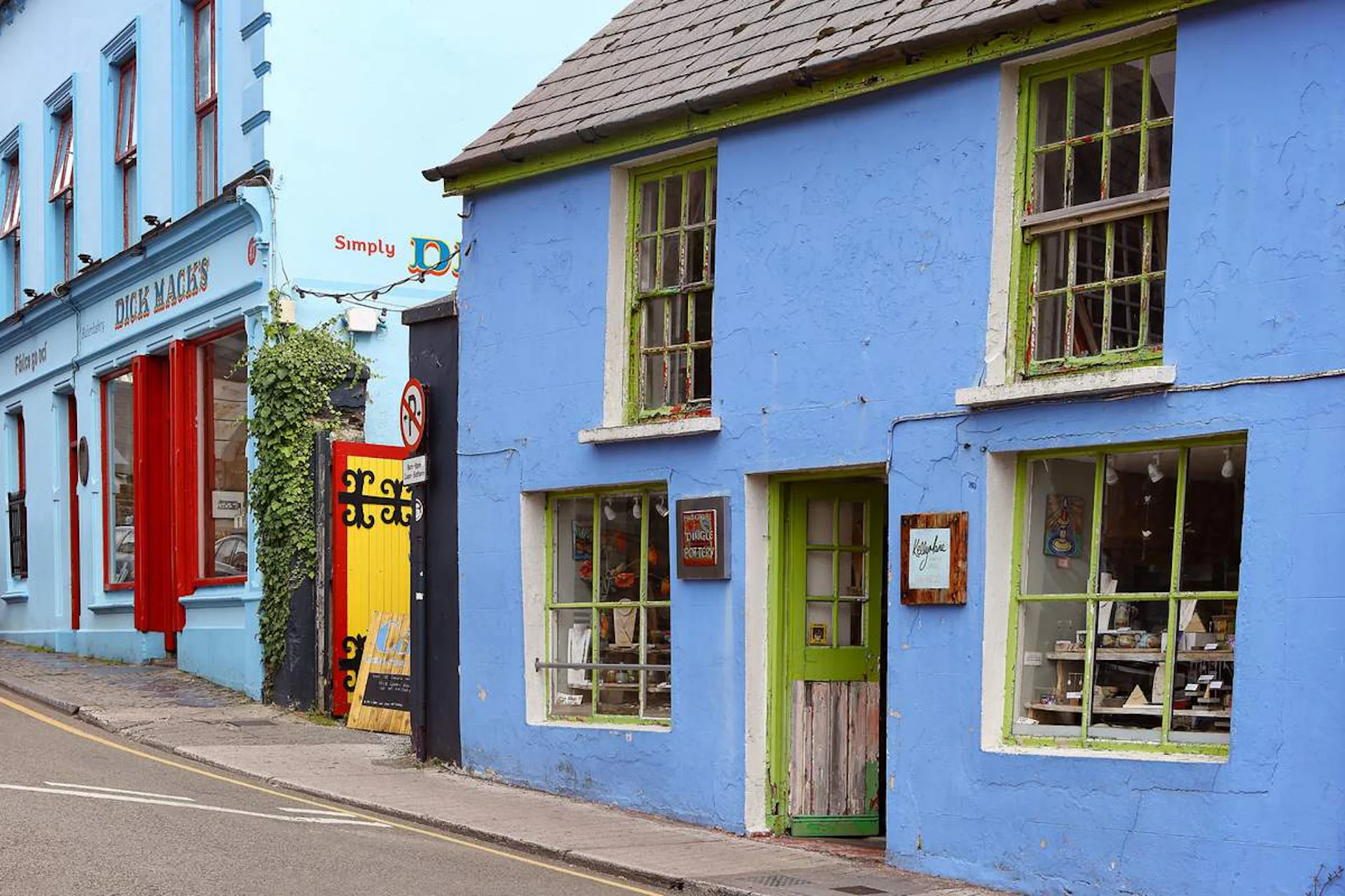 pottery street on dingle peninsula, ireland